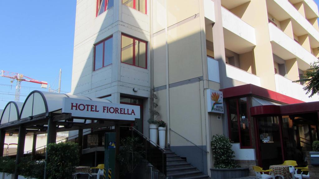 Hotel Fiorella Senigallia Eksteriør billede