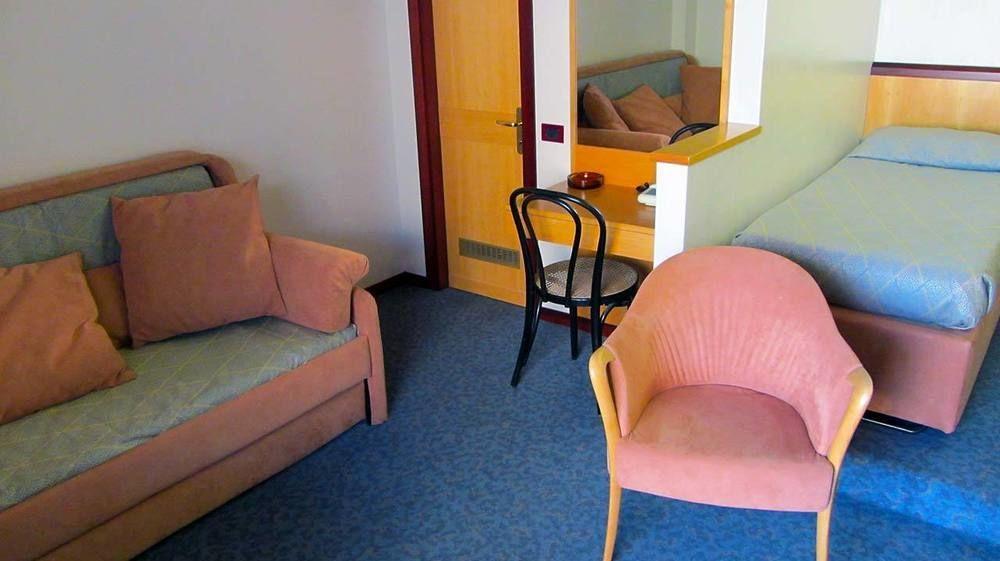 Hotel Fiorella Senigallia Eksteriør billede